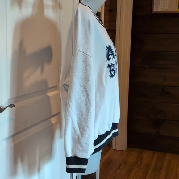 Women's Apres Beach Crew  Sweatshirt Sz. XL EUC - Picture 2 of 5